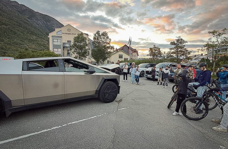 Tesla Cybertruck på rekordjakt er ankommet Mosjøen